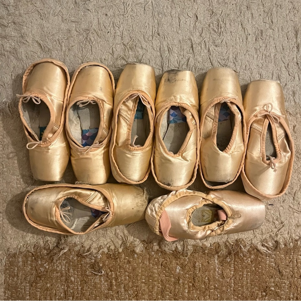 Used pointe shoes